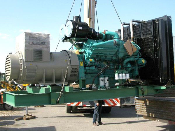 静安冬季柴油发电机启动前，如何检查燃油标号是否适配？